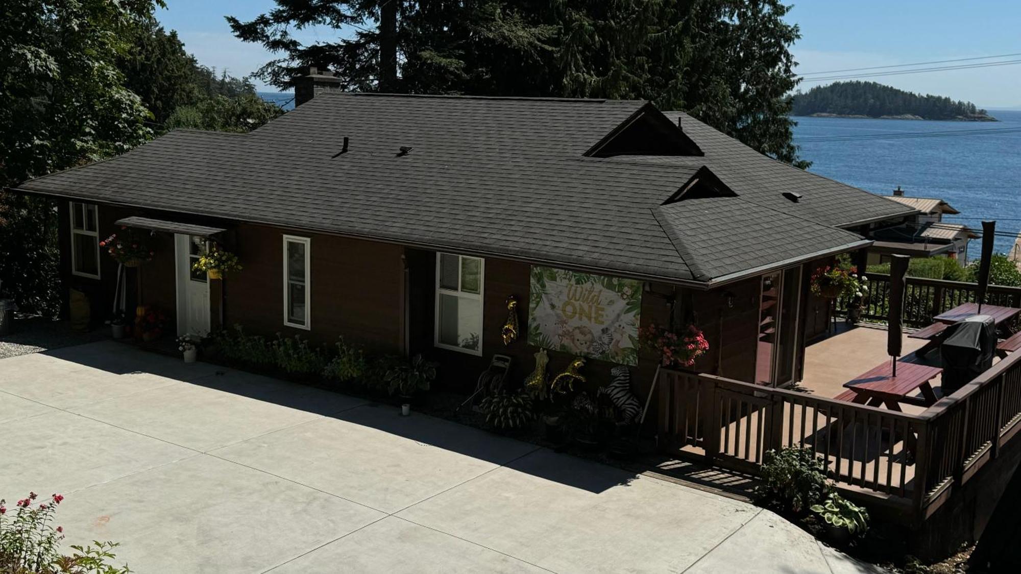 Garden Bridge House Villa Sechelt Exterior photo