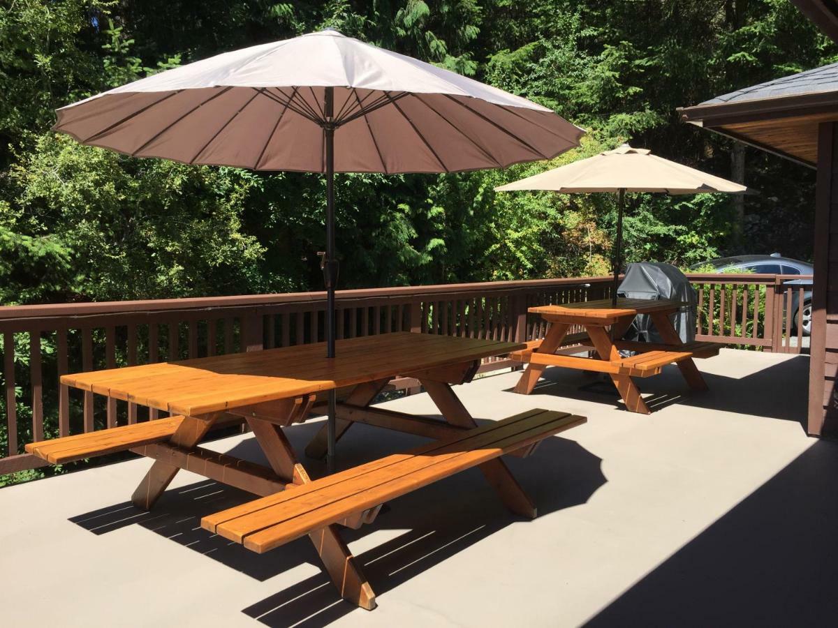 Garden Bridge House Villa Sechelt Exterior photo